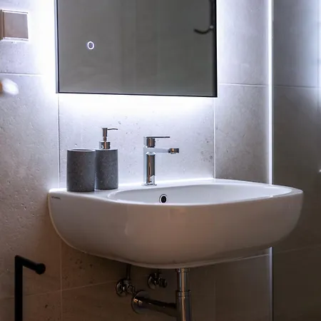 아파트 Duplex Center Near Beach And Old Town *